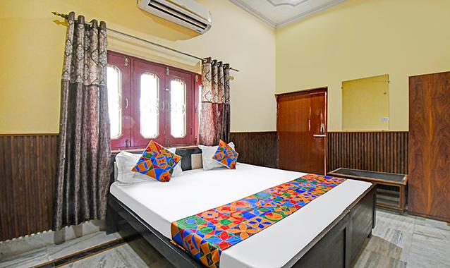 fabhotel raghunandan inn