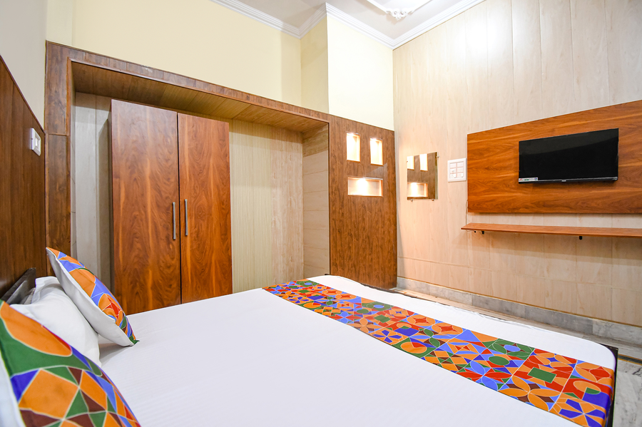 fabhotel raghunandan inn