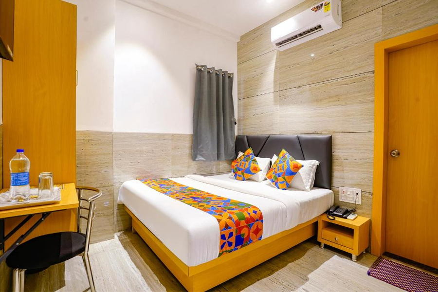 fabhotel sarah inn