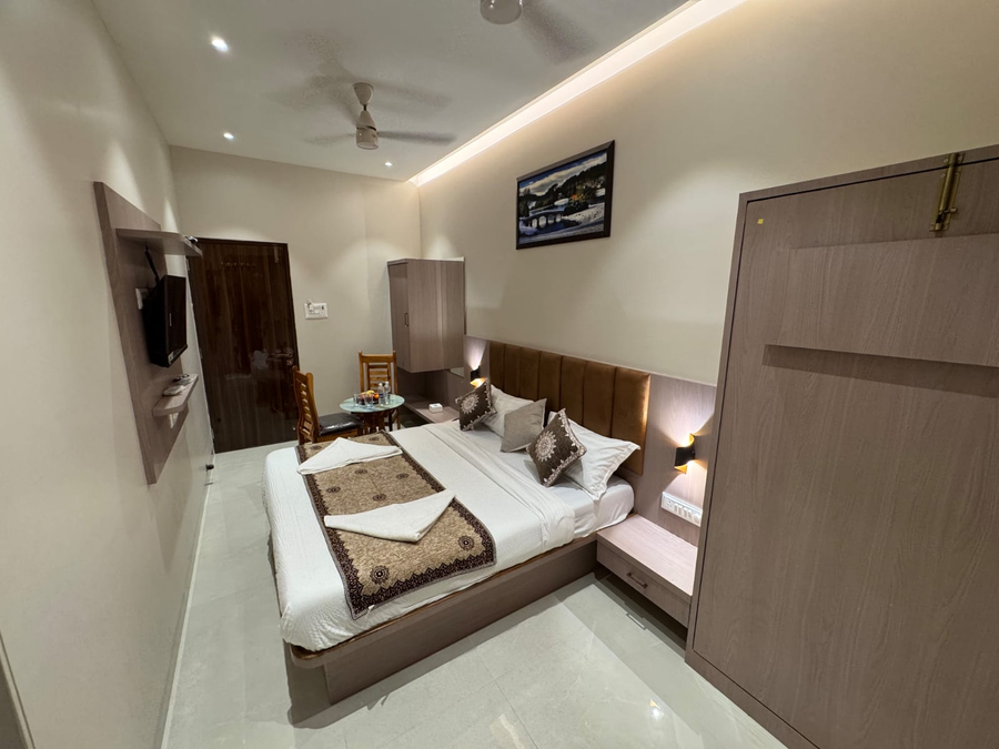hotel regal residency