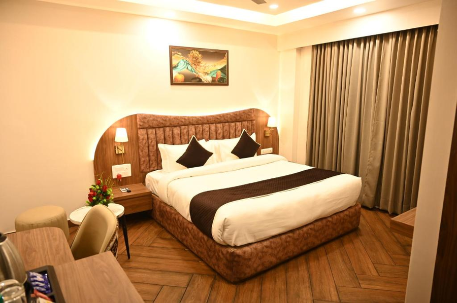 the regal crown by ritya hotels