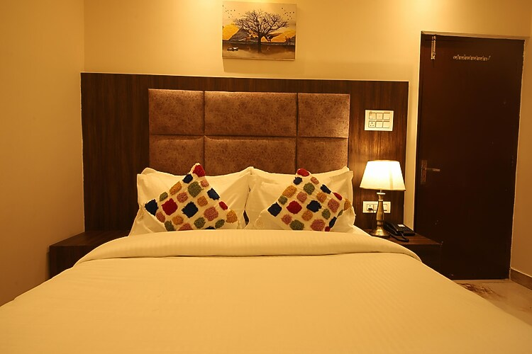 perfectstayz value dhruv nanda at harkipauri road with free parking