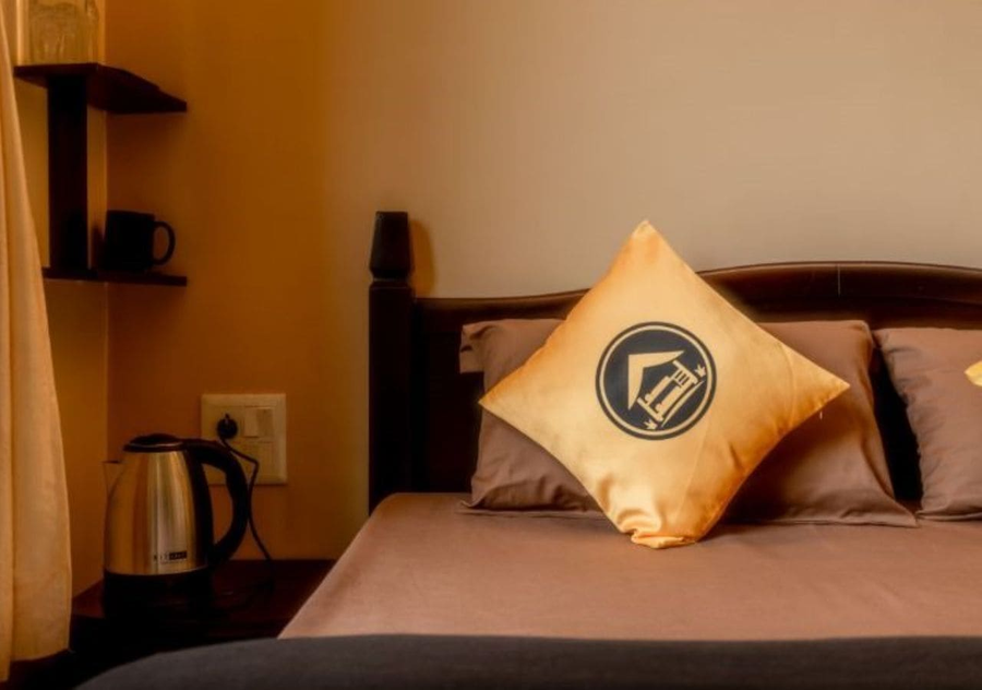 the hosteller bam udaipur artist house