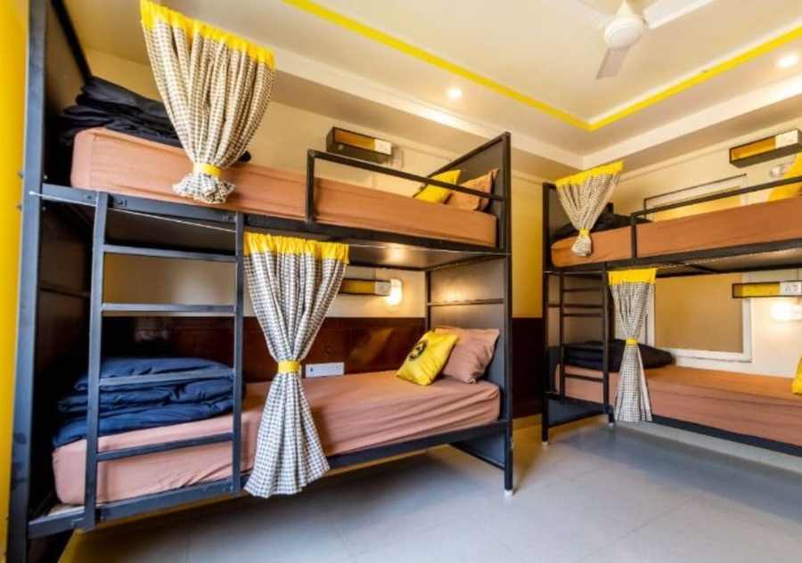 the hosteller bam udaipur artist house