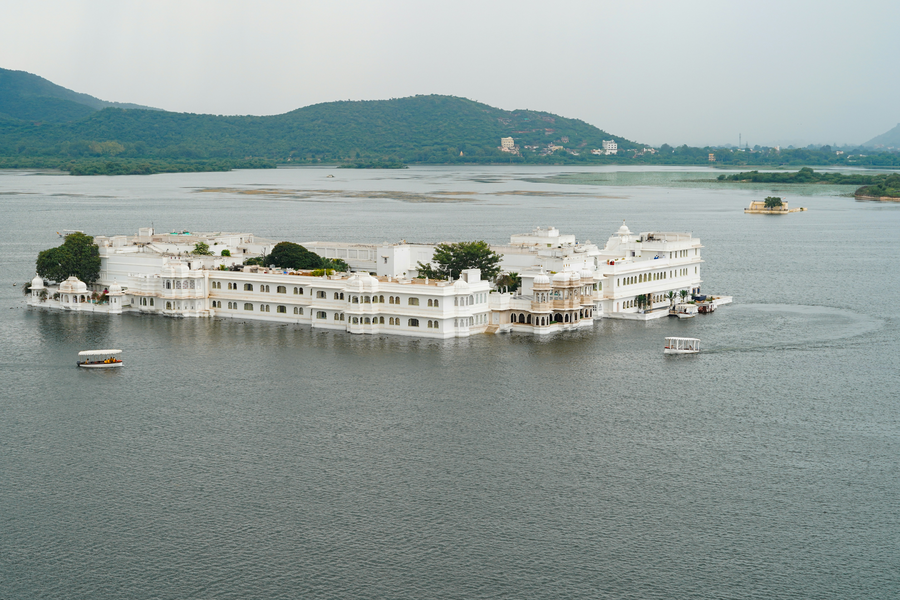 the hosteller bam udaipur artist house