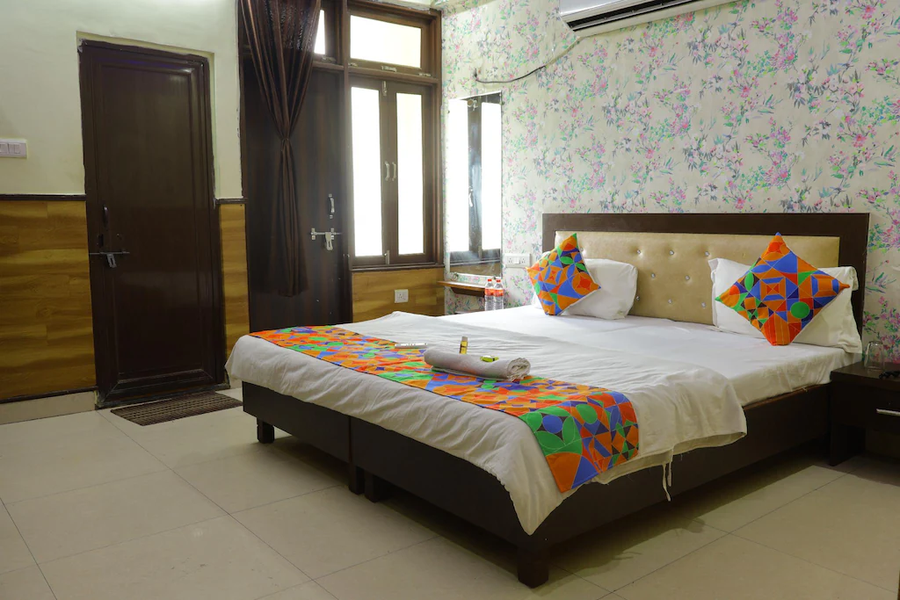 trpotels submangal budget hotel near railway station gwalior
