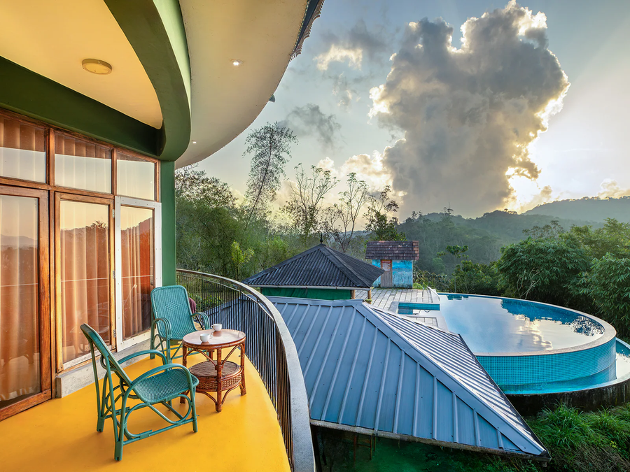 jungle edge resort
