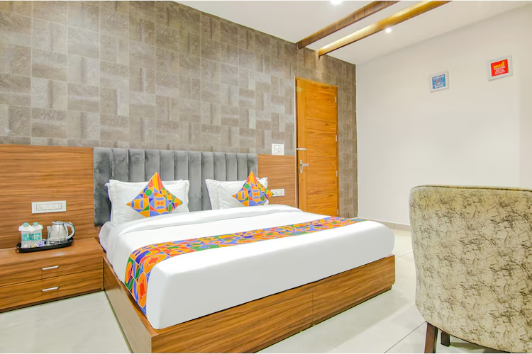 fabhotel royal mapple