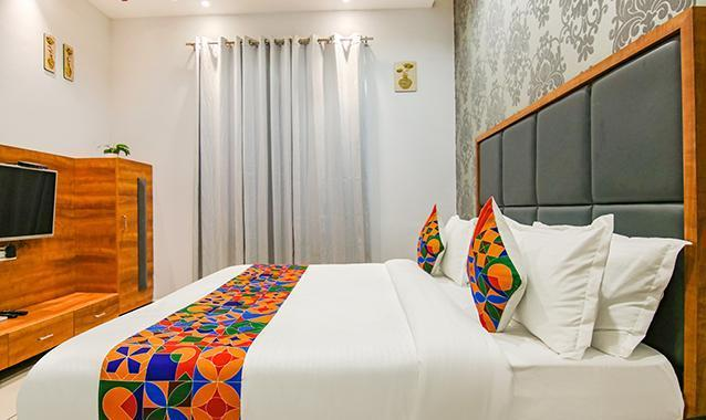 fabhotel royal mapple