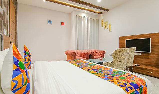 fabhotel royal mapple
