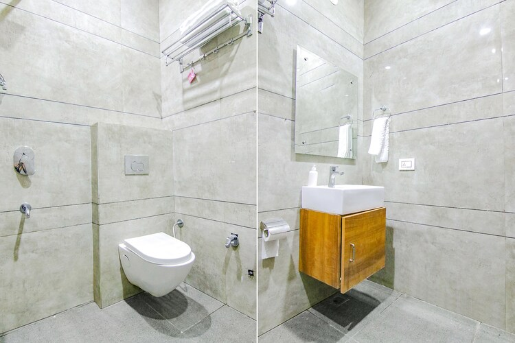 fabhotel royal mapple