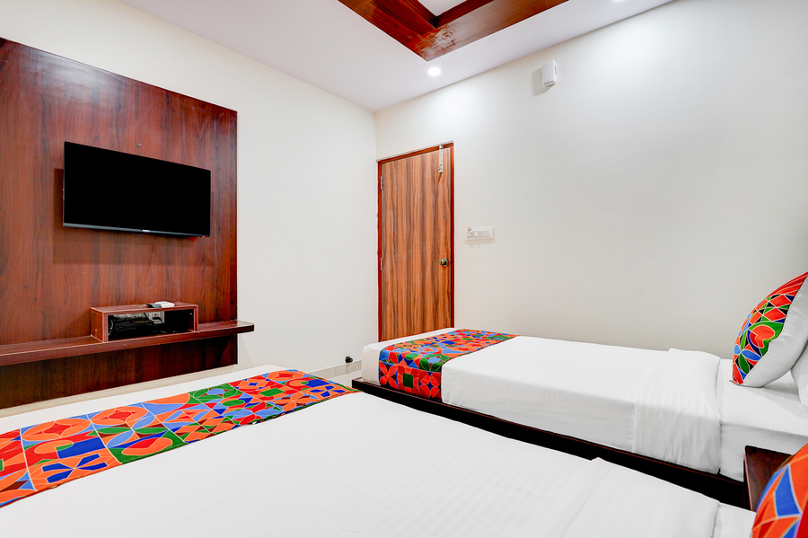 Fabhotel Ar Daffodil Inn,11/2, Ar Dafodil Inn, Guest Line, Beml 7Th Stage, Global City Back Gate, Mylasandra, Global Village, Bangalore 560059,3 star