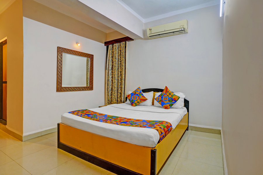 fabhotel 4 pillars