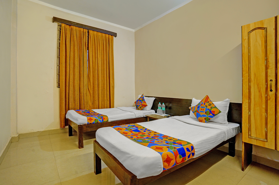 fabhotel 4 pillars