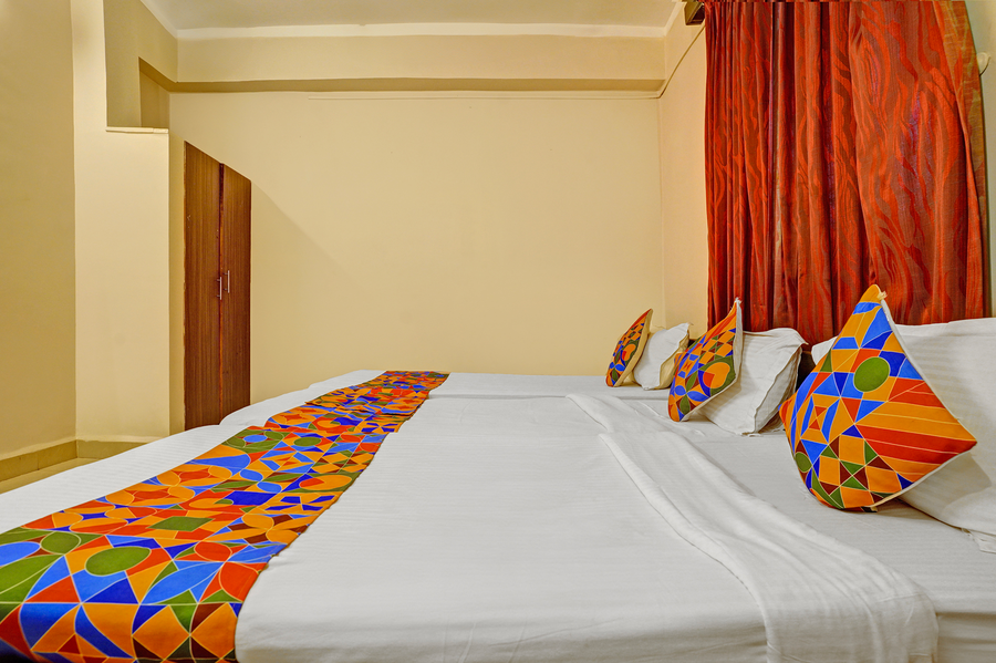 fabhotel 4 pillars