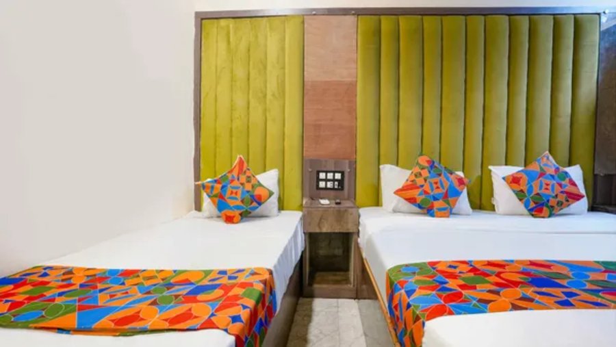 fabhotel b town