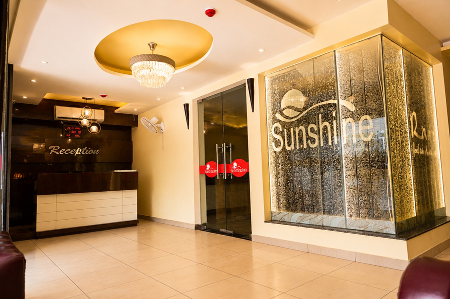 Hotel Sunshine Inn,,3 star