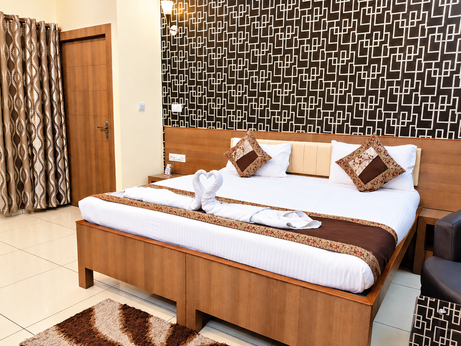 Hotel Sunshine Inn,,3 star
