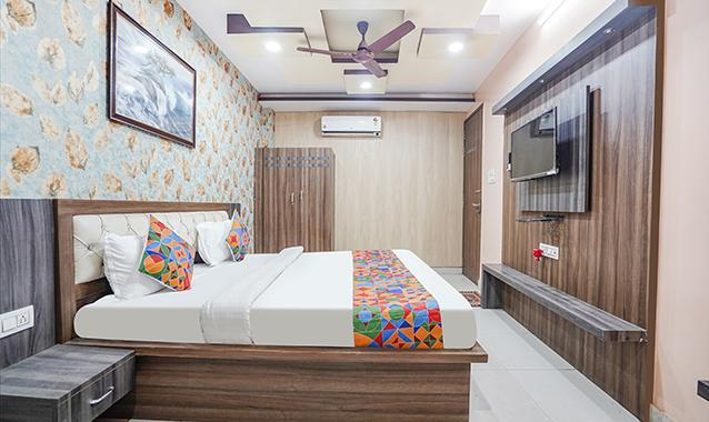 via rameshwar inn