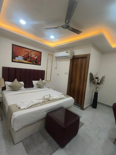 bisaka hotels