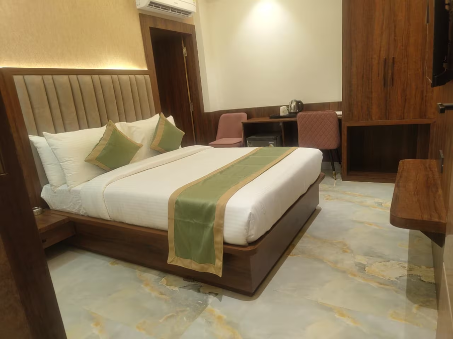 wormwood synergy hotels varanasi