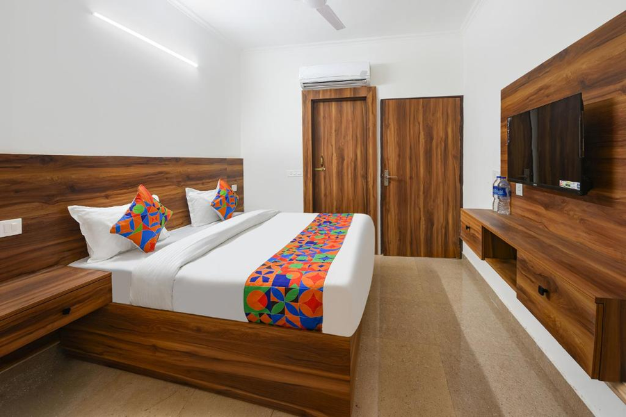 Via Paradise Stay Inn,,3 star