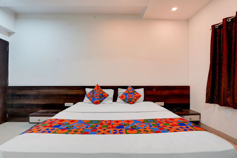 via paradise stay inn