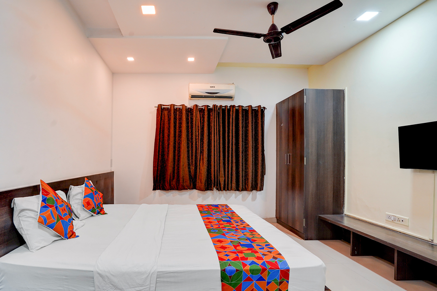 via paradise stay inn