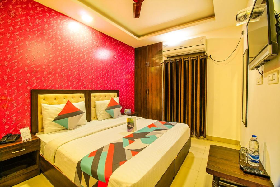 Rae By Tamara Guruvayur (Formerly Lilac Guruvayur),,3 star