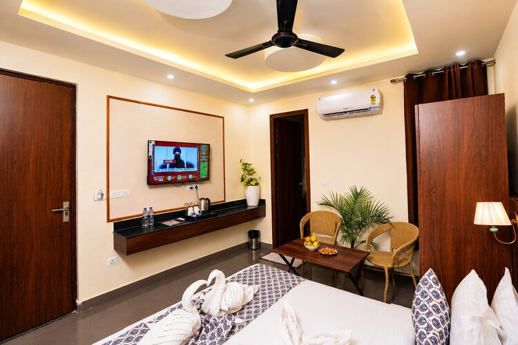 sunburry hotel tapovan rishikesh
