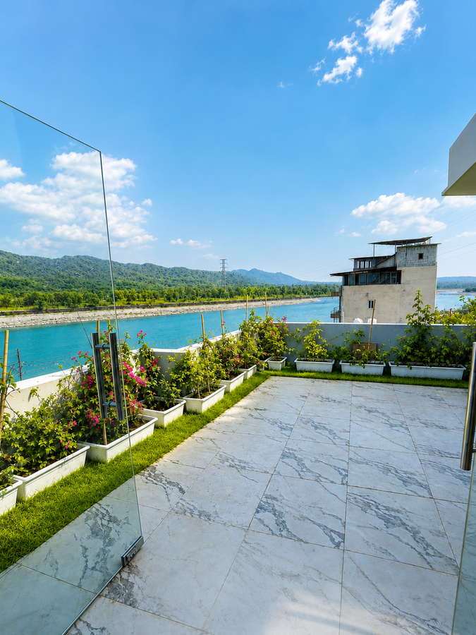 the neeraj ganga paradise with ganga view