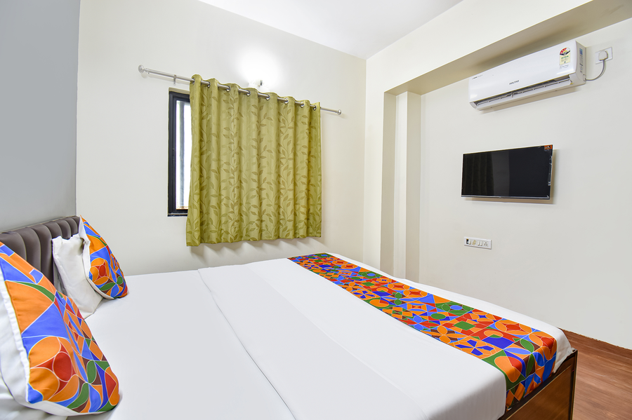 fabhotel mv galaxy