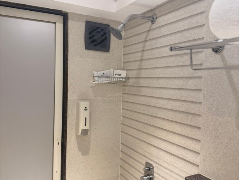 hotel pacific residency