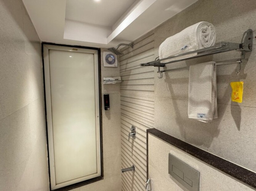 hotel pacific residency