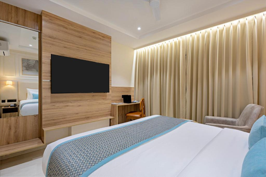 monday hotels and suites madhapur