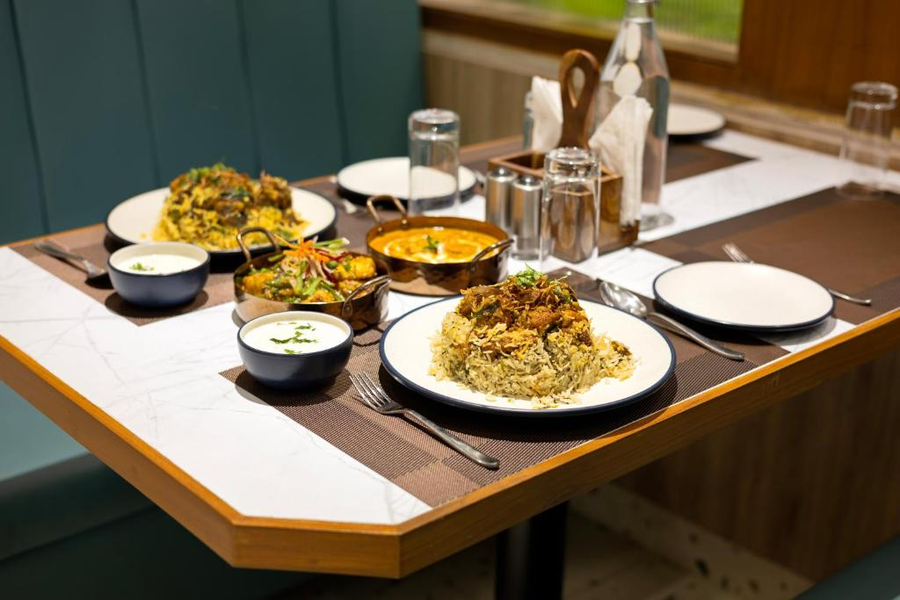 monday hotels and suites madhapur