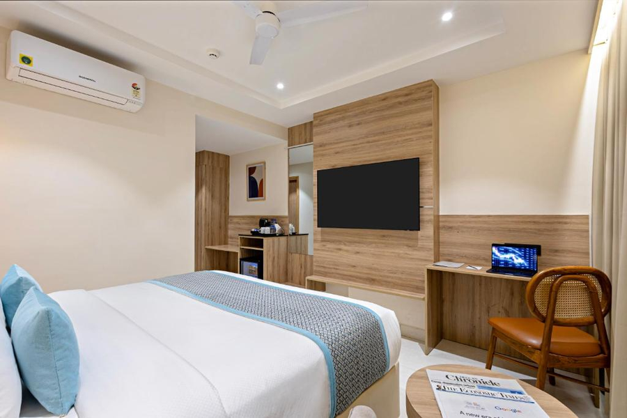 monday hotels and suites madhapur