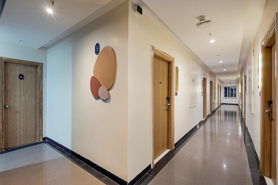 monday hotels and suites madhapur