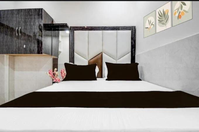 hotel birhana road