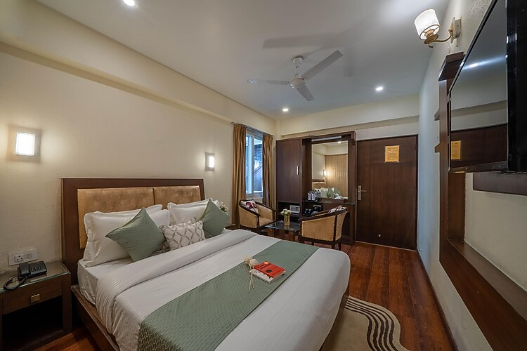 perfectstayz premium the pride near mall road