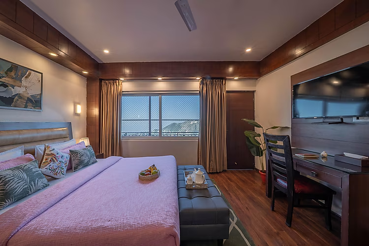 perfectstayz premium the pride near mall road