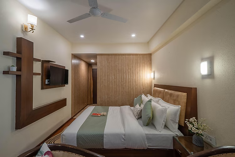 perfectstayz premium the pride near mall road