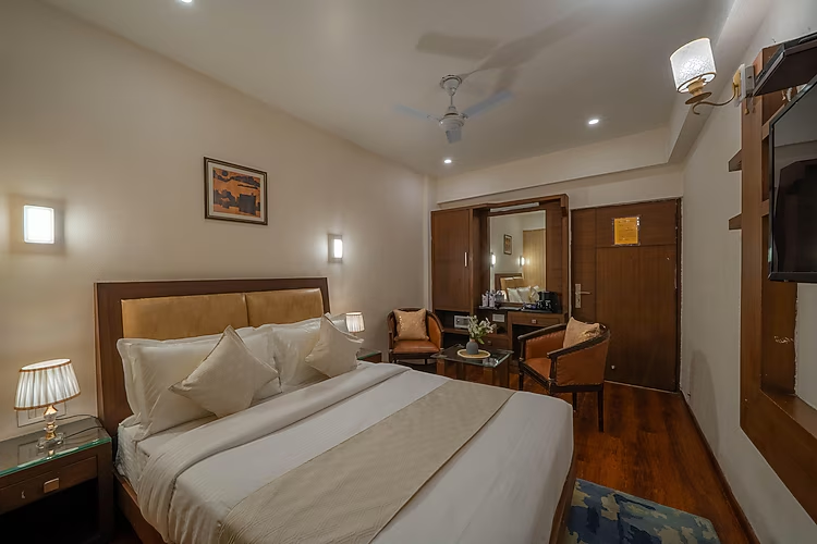 perfectstayz premium the pride near mall road