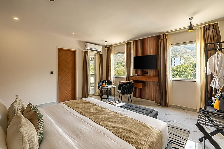 perfectstayz premium aurevva rajpur road