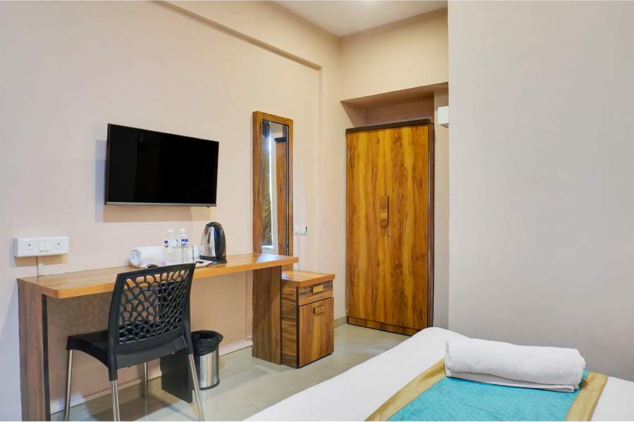 fabhotel shravani residency