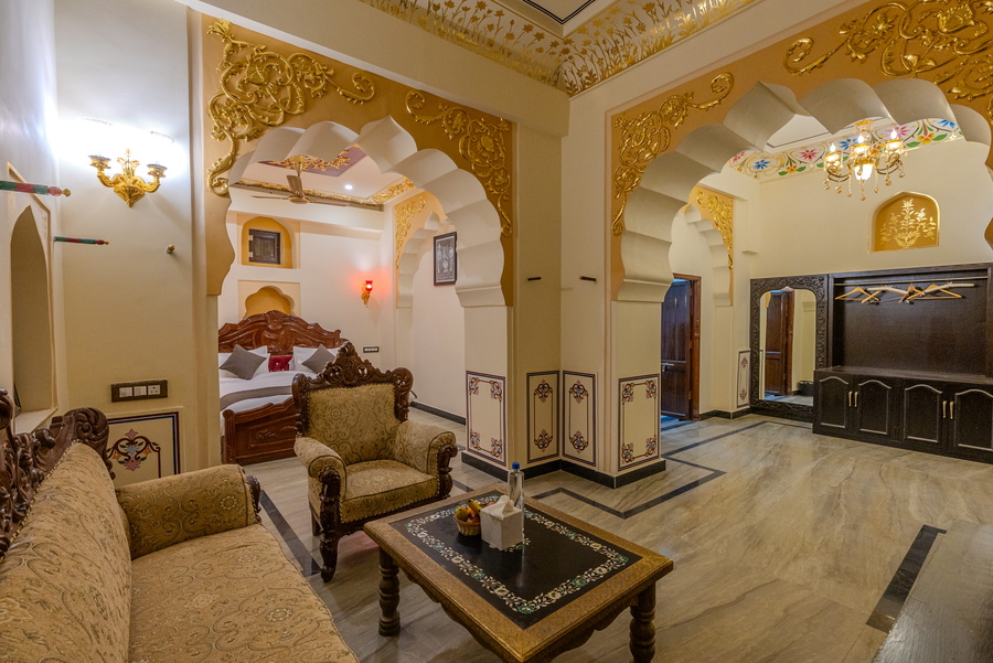 mahal khas palace