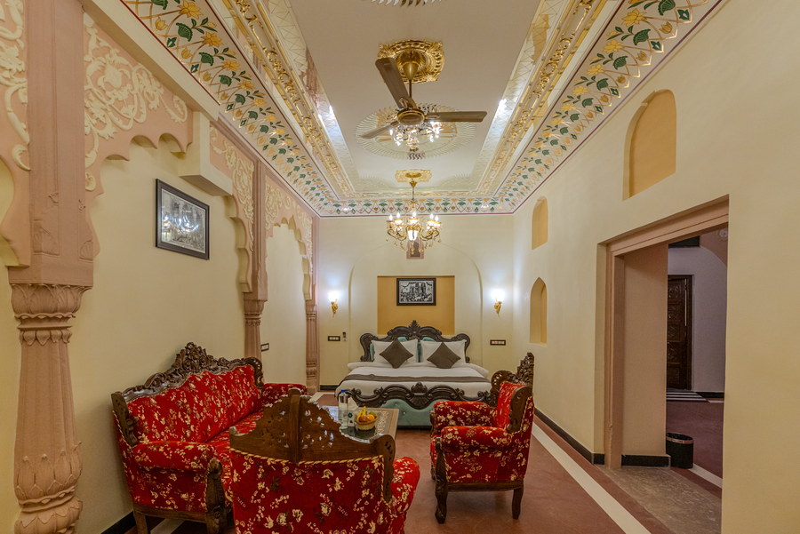 mahal khas palace