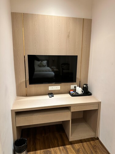the atrium m g marg