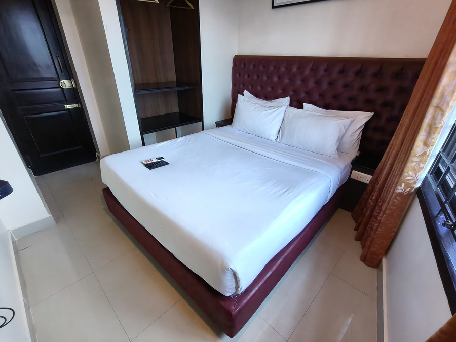 hotel sahana castle