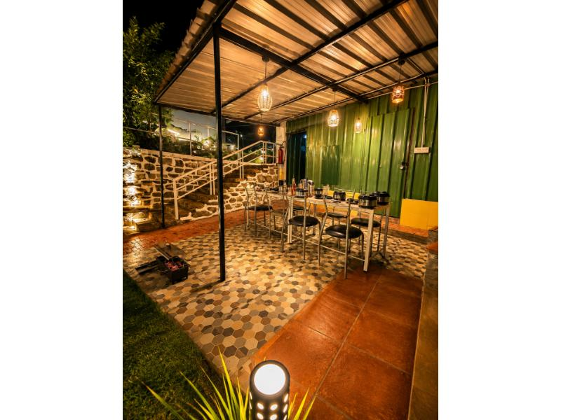 aesquire home stay by trahes haven